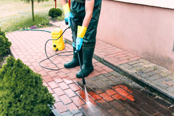 Best Playground Equipment Cleaning  in Kingstowne, VA